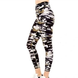 The Upside Pearl Camo Midi Leggings US 6 Ankle Length Athletic Pants Yoga Gym